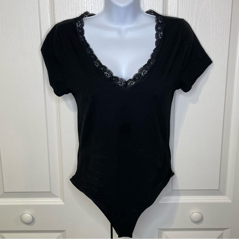 Ambiance Short Sleeved V-Neck Bodysuit  Black With Lace Neckline Detail Large